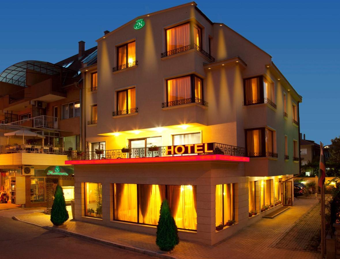 Contessa Hotel Sjoemen Buitenkant foto