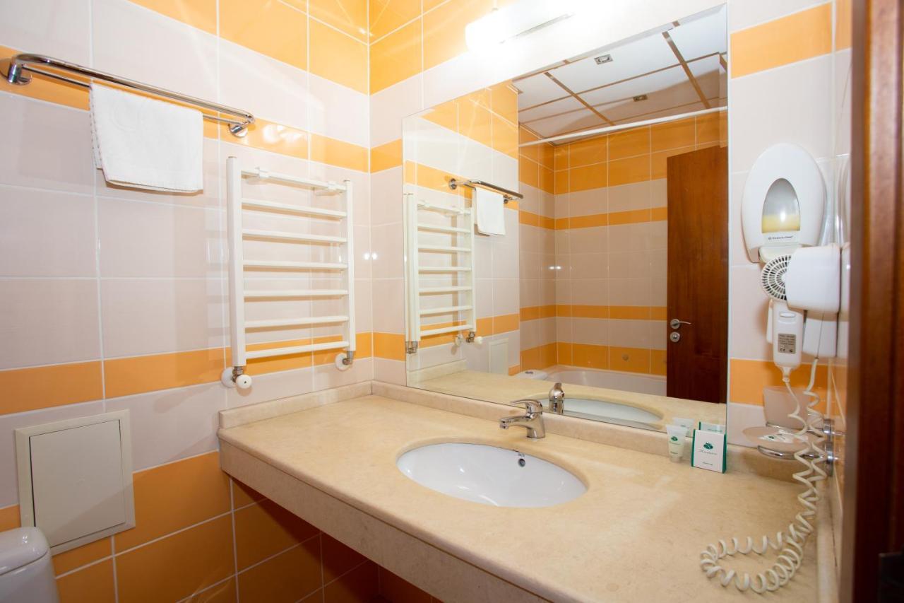 Contessa Hotel Sjoemen Buitenkant foto